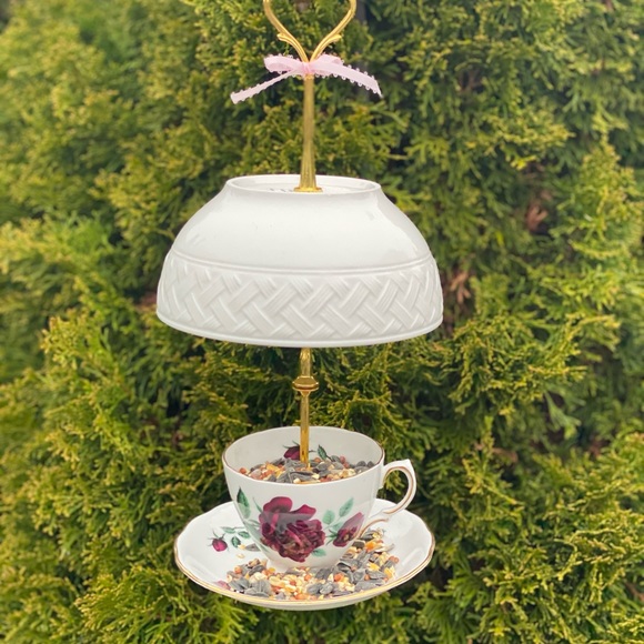 Tea Cup Birdfeeder, Garden Ornament, Mother’s Day Gift - Picture 11 of 12